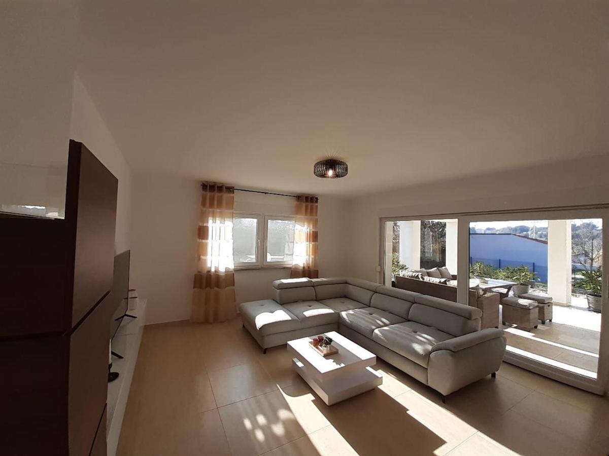 Holiday House Emjalemi Pula Exterior photo
